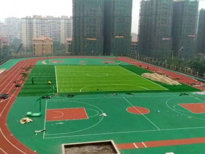 塑膠跑道