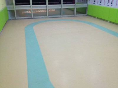 幼兒園地板