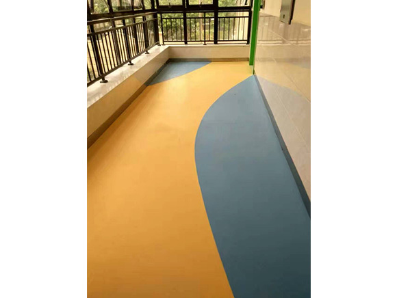幼兒園地板