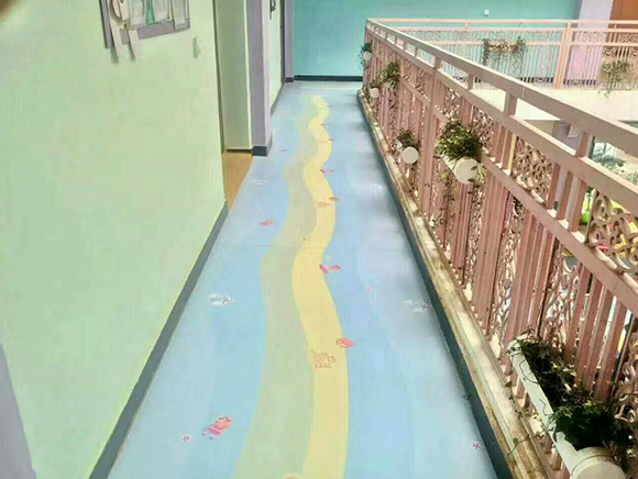 幼兒園地板