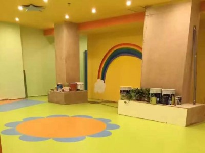 幼兒園塑膠地板
